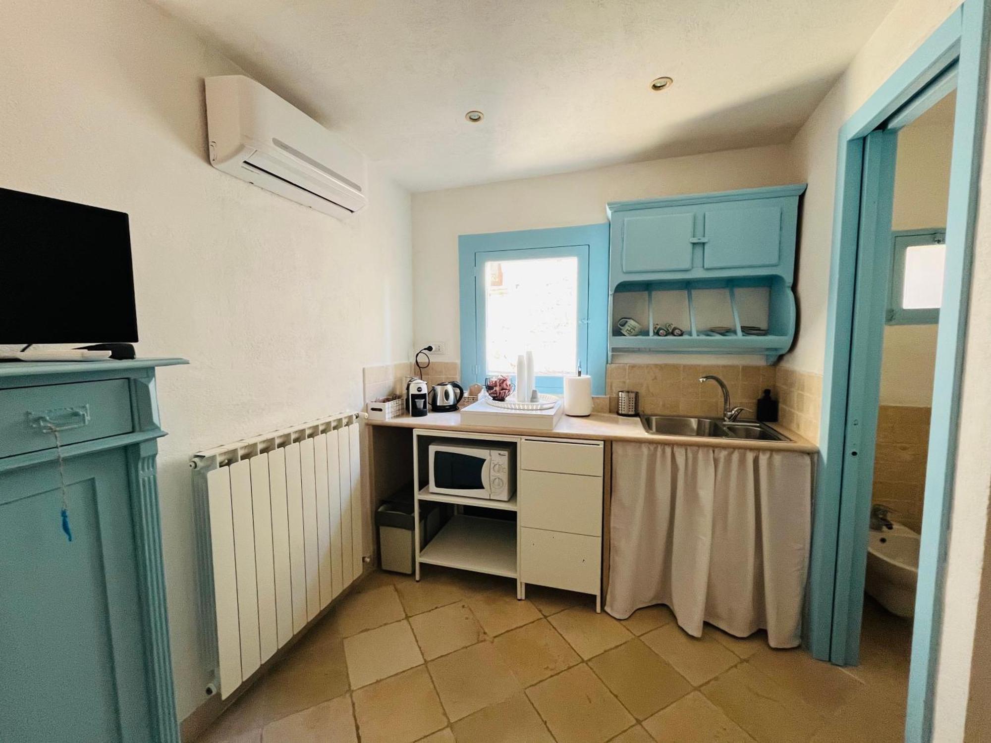 A Mare Appartamento, Via Porto 69 Полиняно а Маре Екстериор снимка